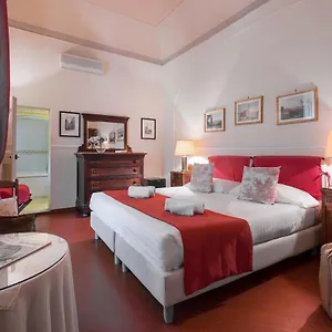 Ape Rosa Relais 2*, Florencia Italia